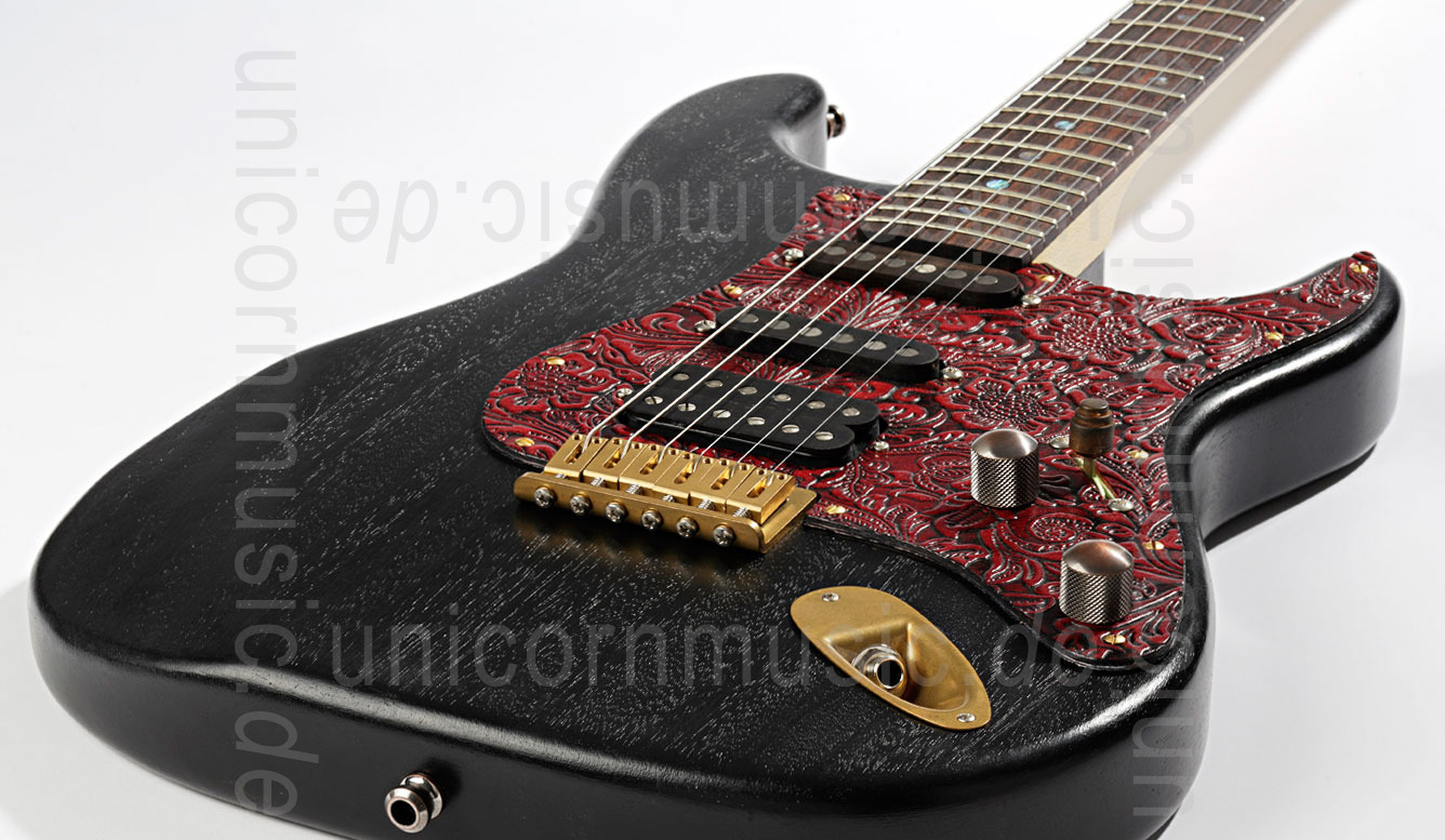 zur Artikelbeschreibung / Preis E-Gitarre BERSTECHER Dark Chocolate & Chili Deluxe 2016 + Koffer - made in Germany