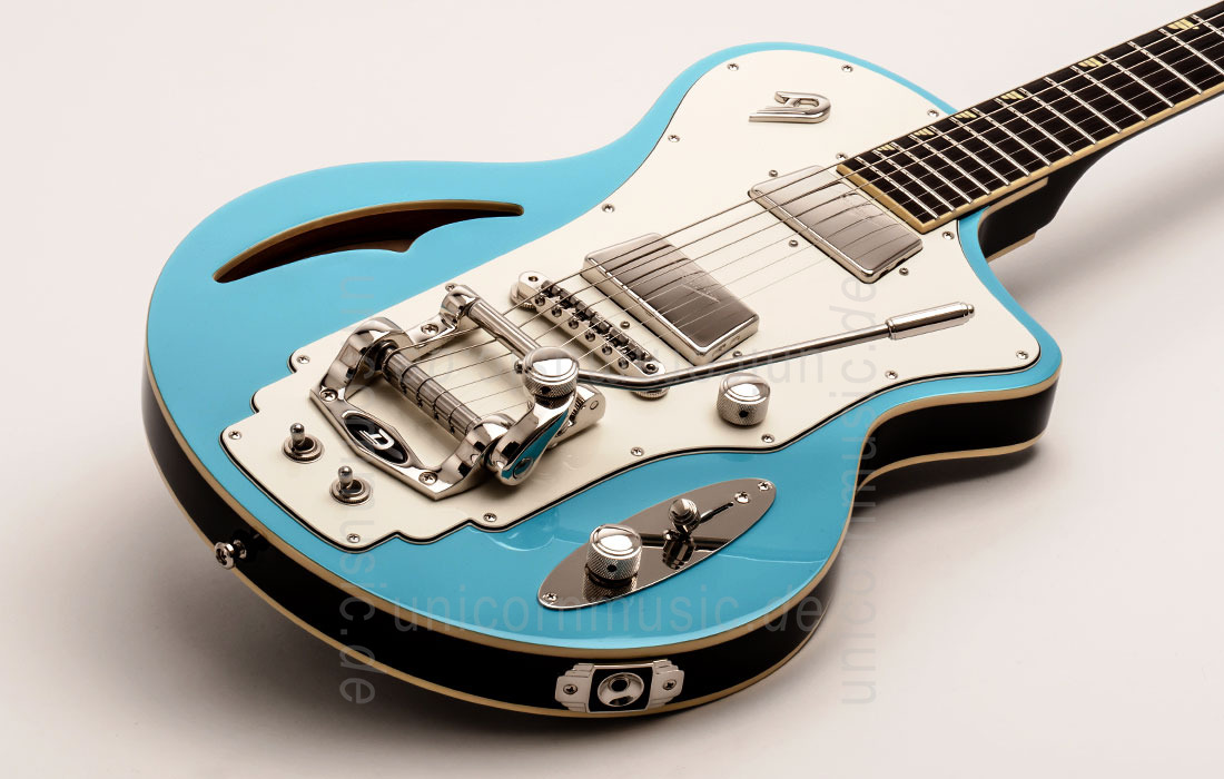 zur Artikelbeschreibung / Preis E-Gitarre DUESENBERG JULIA - Narvik Blue + custom line case