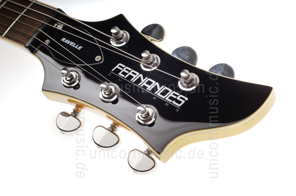 zur Artikelbeschreibung / Preis E-Gitarre FERNANDES RAVELLE DELUXE - Gold Top + Koffer
