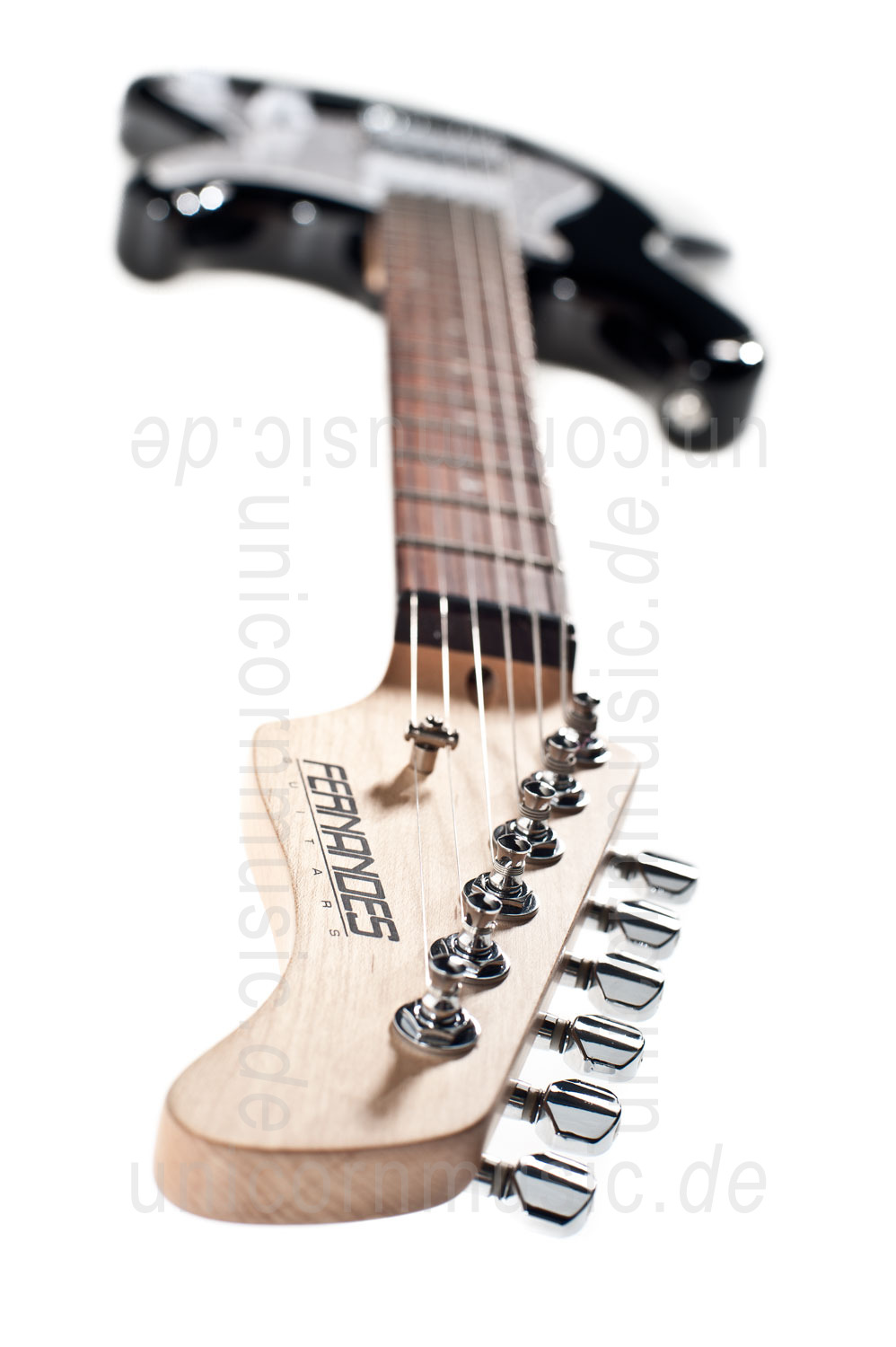 zur Artikelbeschreibung / Preis E-Gitarre FERNANDES RETROROCKET X - SSH Version - Black