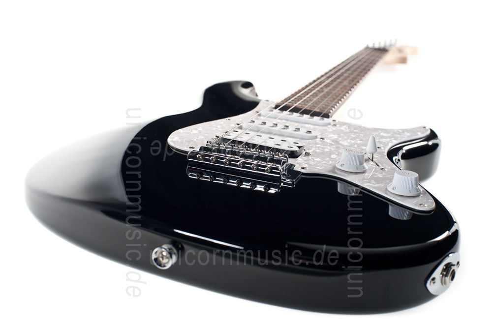 zur Artikelbeschreibung / Preis E-Gitarre FERNANDES RETROROCKET X - SSH Version - Black