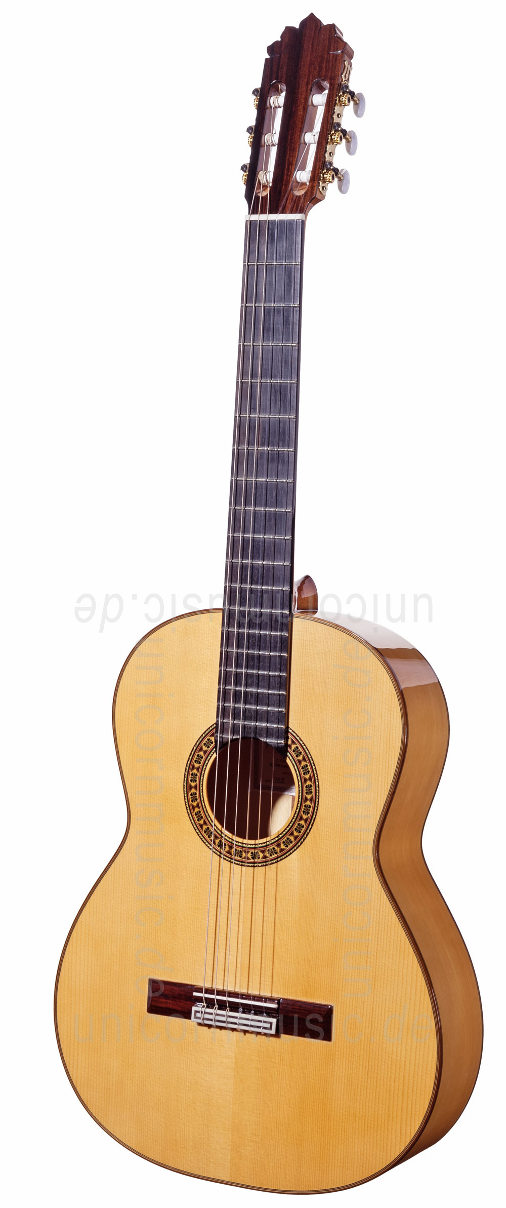 zur Artikelbeschreibung / Preis Spanische Flamencogitarre JOAN CASHIMIRA MODELL 102 - massive Fichtendecke - Zypresse