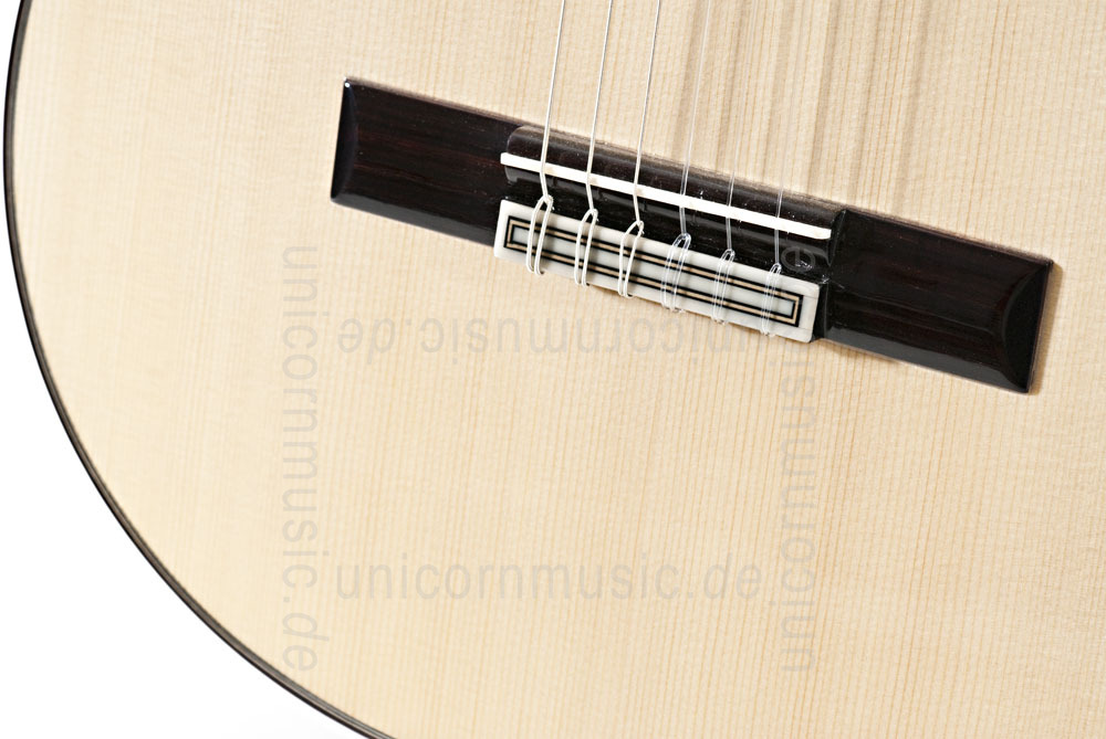 zur Artikelbeschreibung / Preis Spanische Konzertgitarre JOAN CASHIMIRA MODELL 144 Fichte - vollmassiv - Fichten Decke