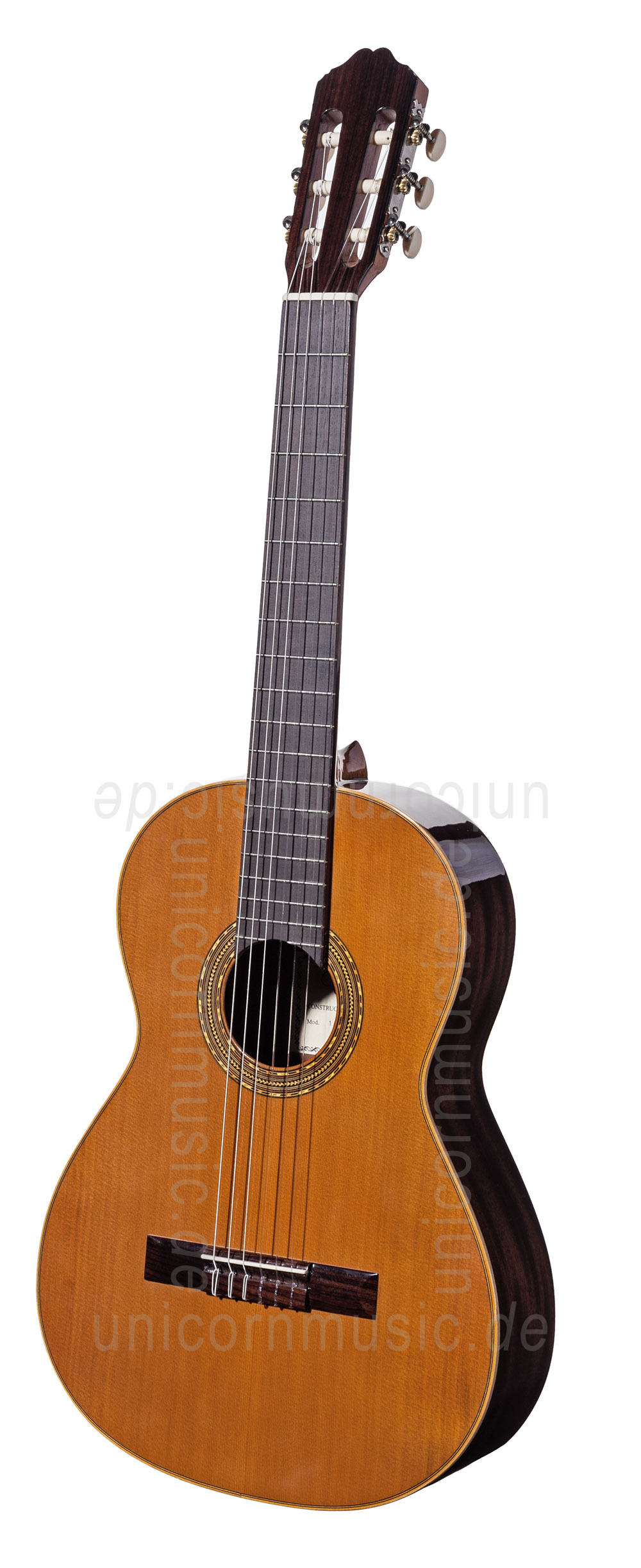 zur Artikelbeschreibung / Preis Spanische Konzertgitarre VALDEZ MODELL 1/63 SENORITA (Damenmodell) - massive Zederndecke