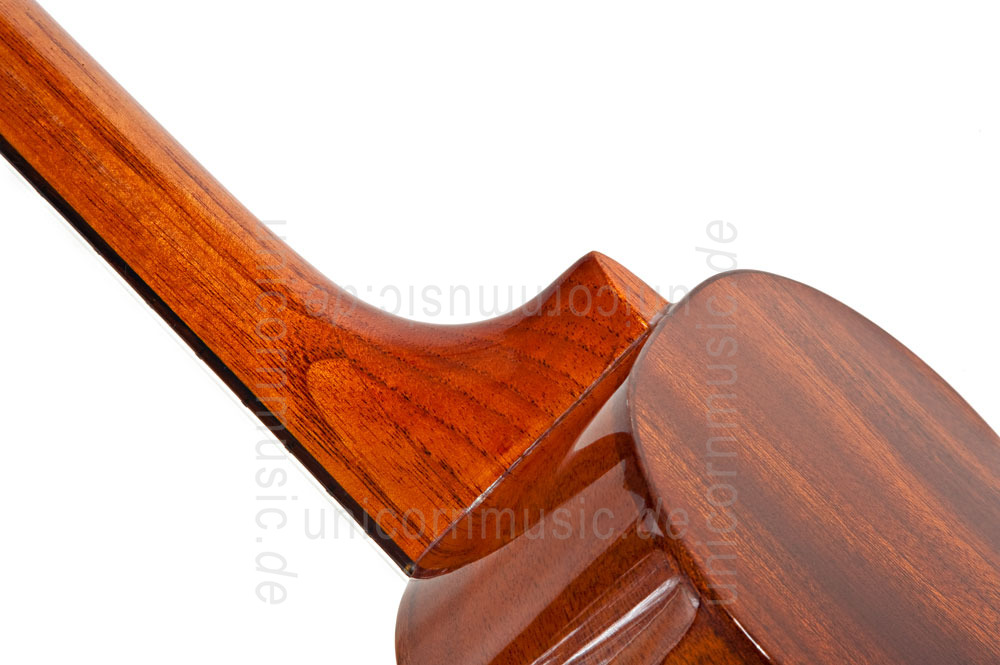 zur Artikelbeschreibung / Preis Konzert Ukulele - MOANA CK-150 DXG - Mahagoni - vollmassiv + Tasche