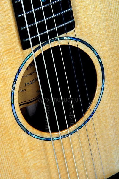zur Artikelbeschreibung / Preis Western-Gitarre TANGLEWOOD TW15/Baby - Sundance Series - Reisegitarre - vollmassiv + Tasche 